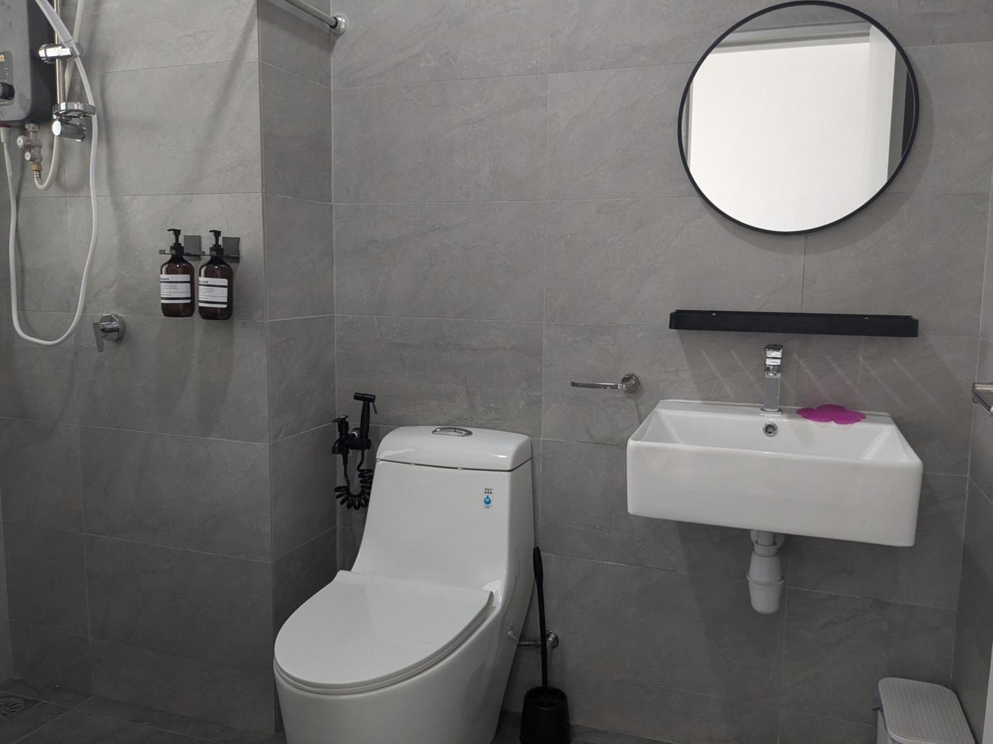 Setia Alam - Sunsuria Forum - Chic Urban Retreat