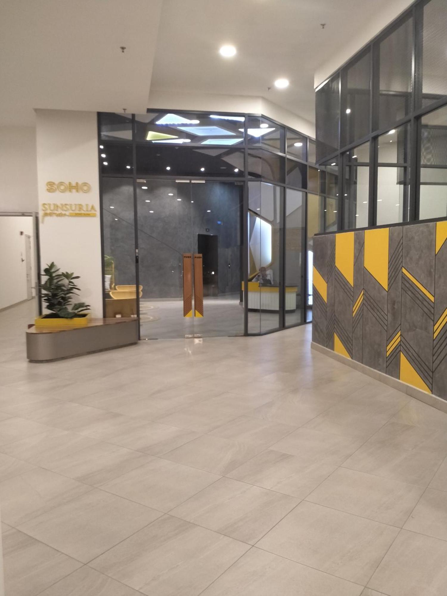Setia Alam - Sunsuria Forum - Chic Urban Retreat