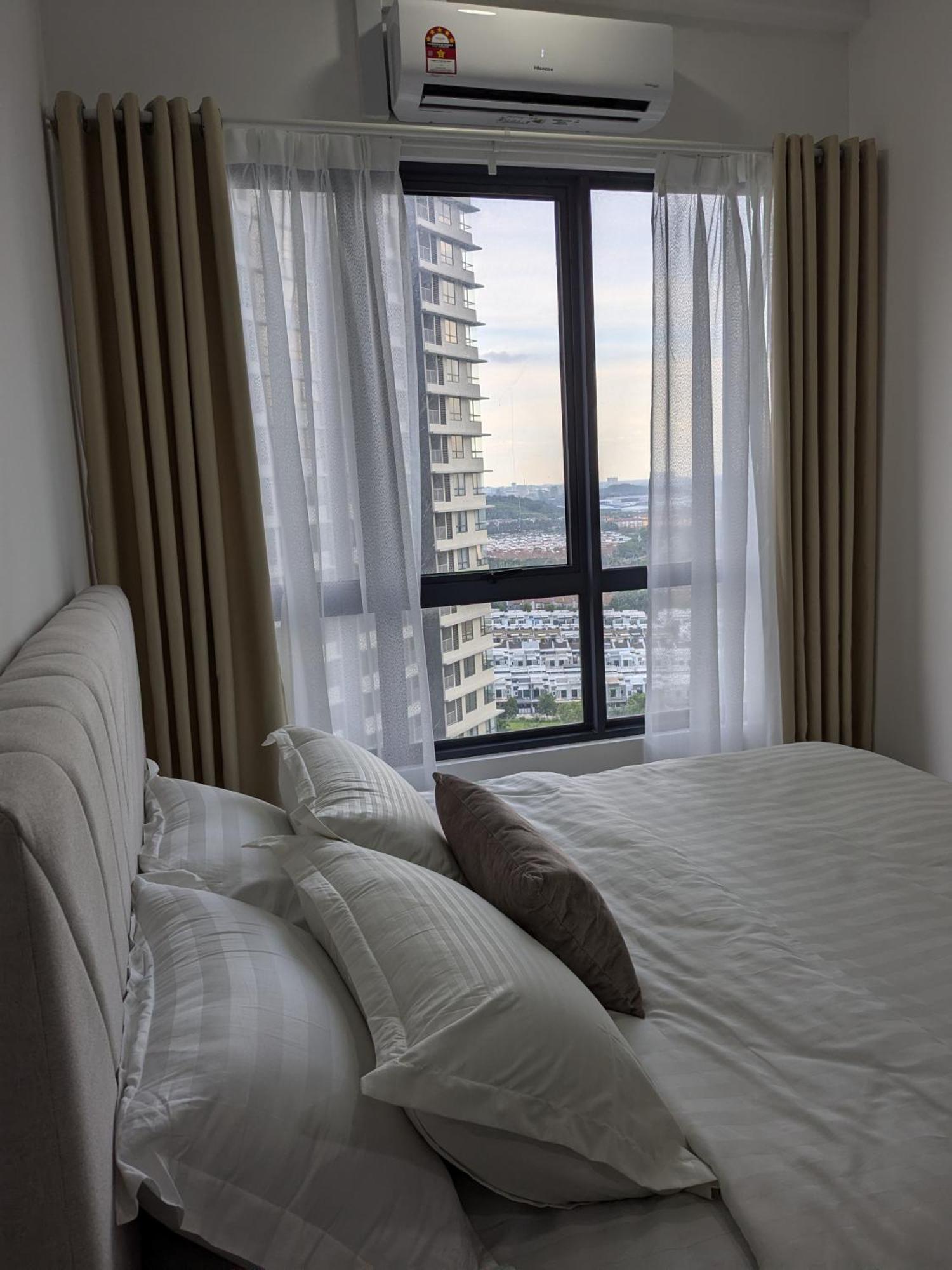 Setia Alam - Sunsuria Forum - Chic Urban Retreat * Shah Alam